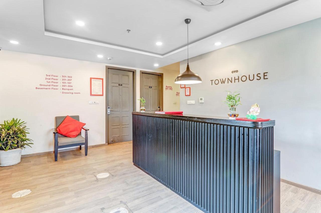 Super Townhouse 139 Ashiyana Smriti Upvan Near Emerald Mall Lucknow Bijnaur Екстер'єр фото