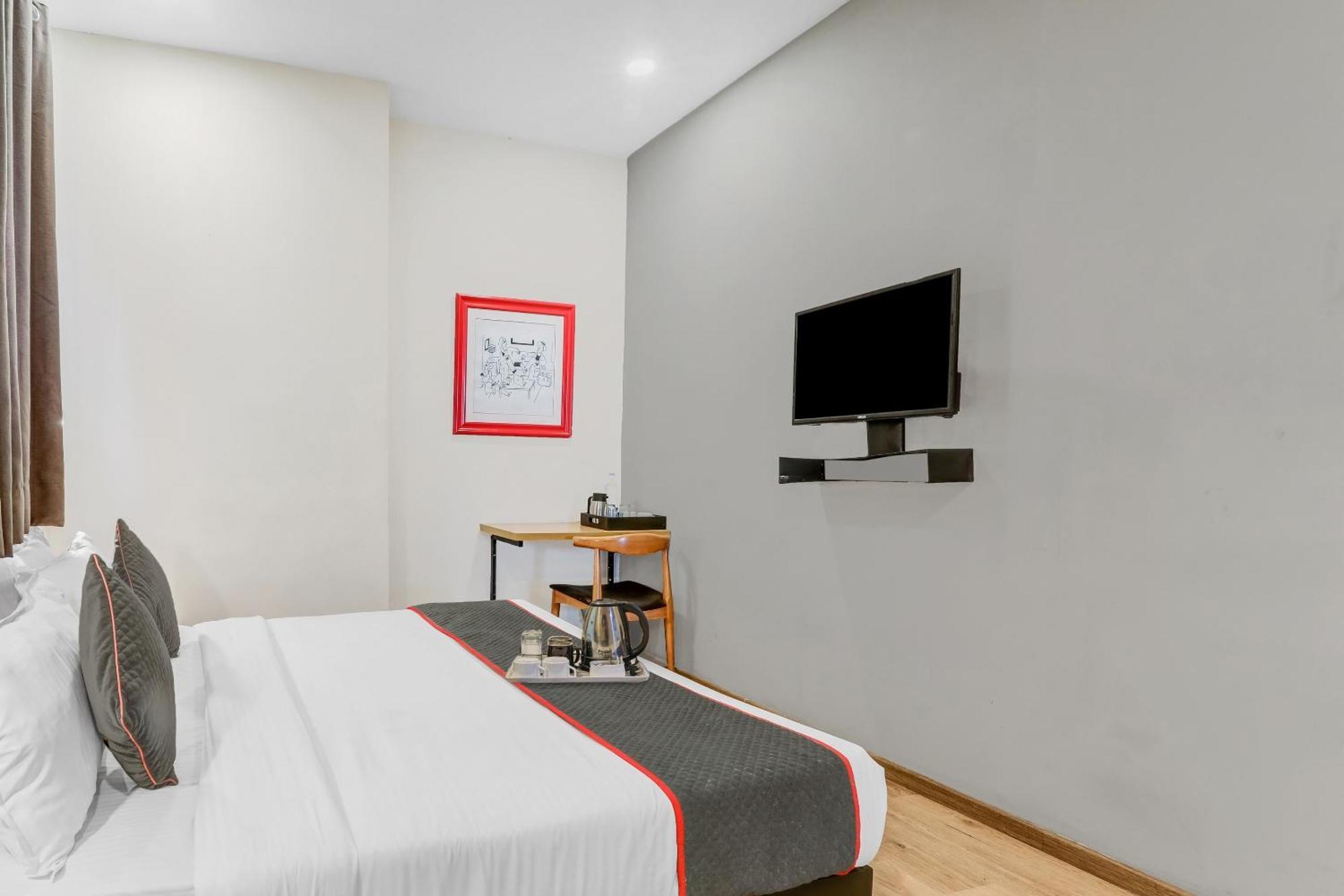 Super Townhouse 139 Ashiyana Smriti Upvan Near Emerald Mall Lucknow Bijnaur Екстер'єр фото
