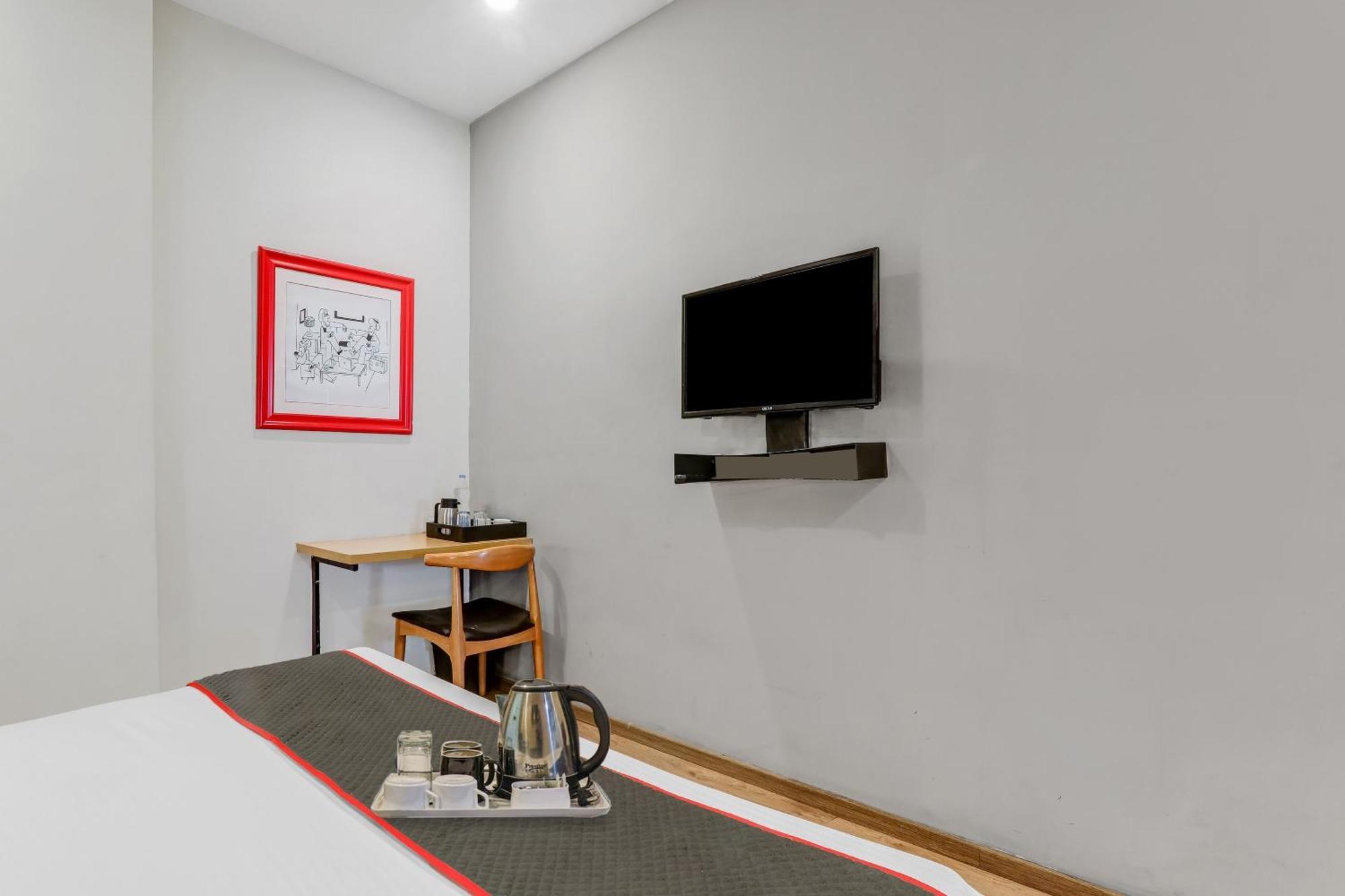 Super Townhouse 139 Ashiyana Smriti Upvan Near Emerald Mall Lucknow Bijnaur Екстер'єр фото